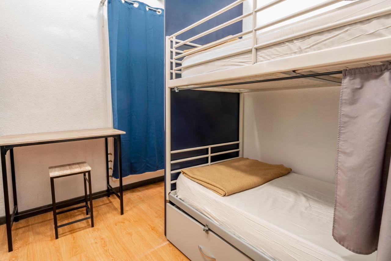 Casa Barcelo Hostel Barcellona Esterno foto