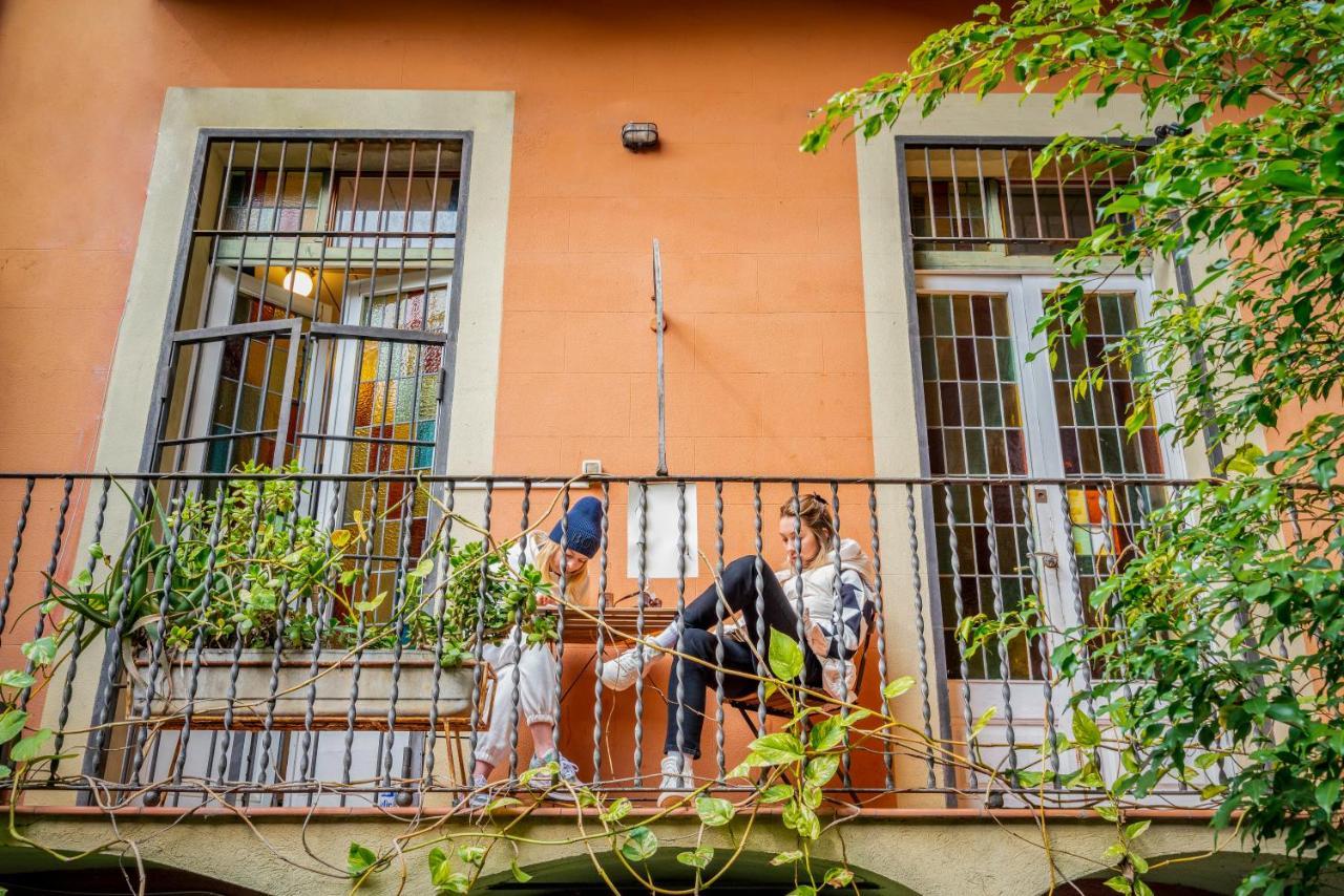 Casa Barcelo Hostel Barcellona Esterno foto