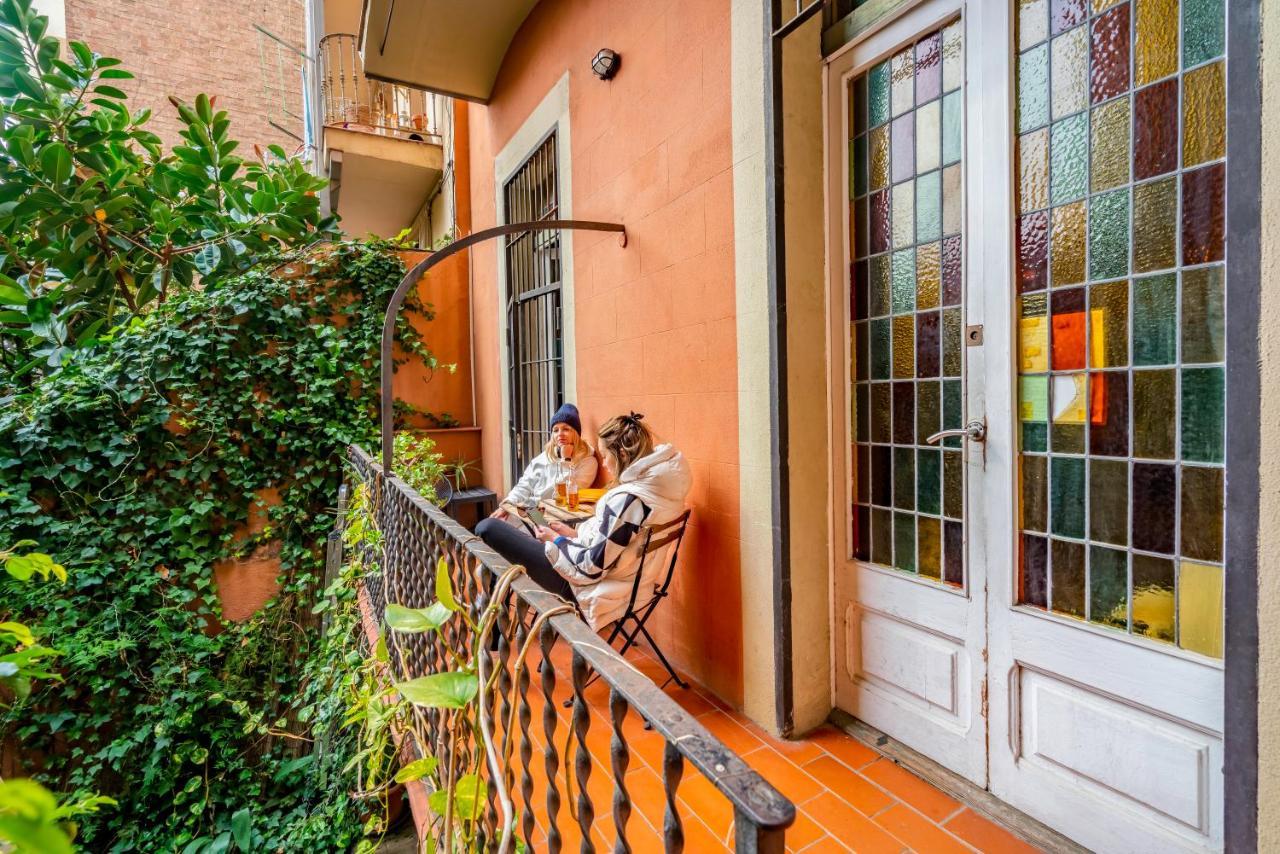 Casa Barcelo Hostel Barcellona Esterno foto