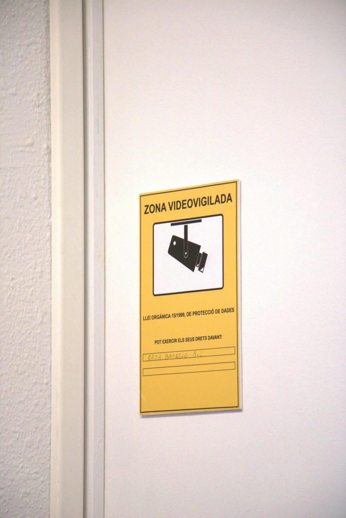 Casa Barcelo Hostel Barcellona Esterno foto